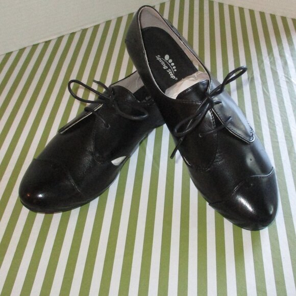 Spring Step Cinzano Cap-Toe Oxford Shoes - Picture 1 of 13